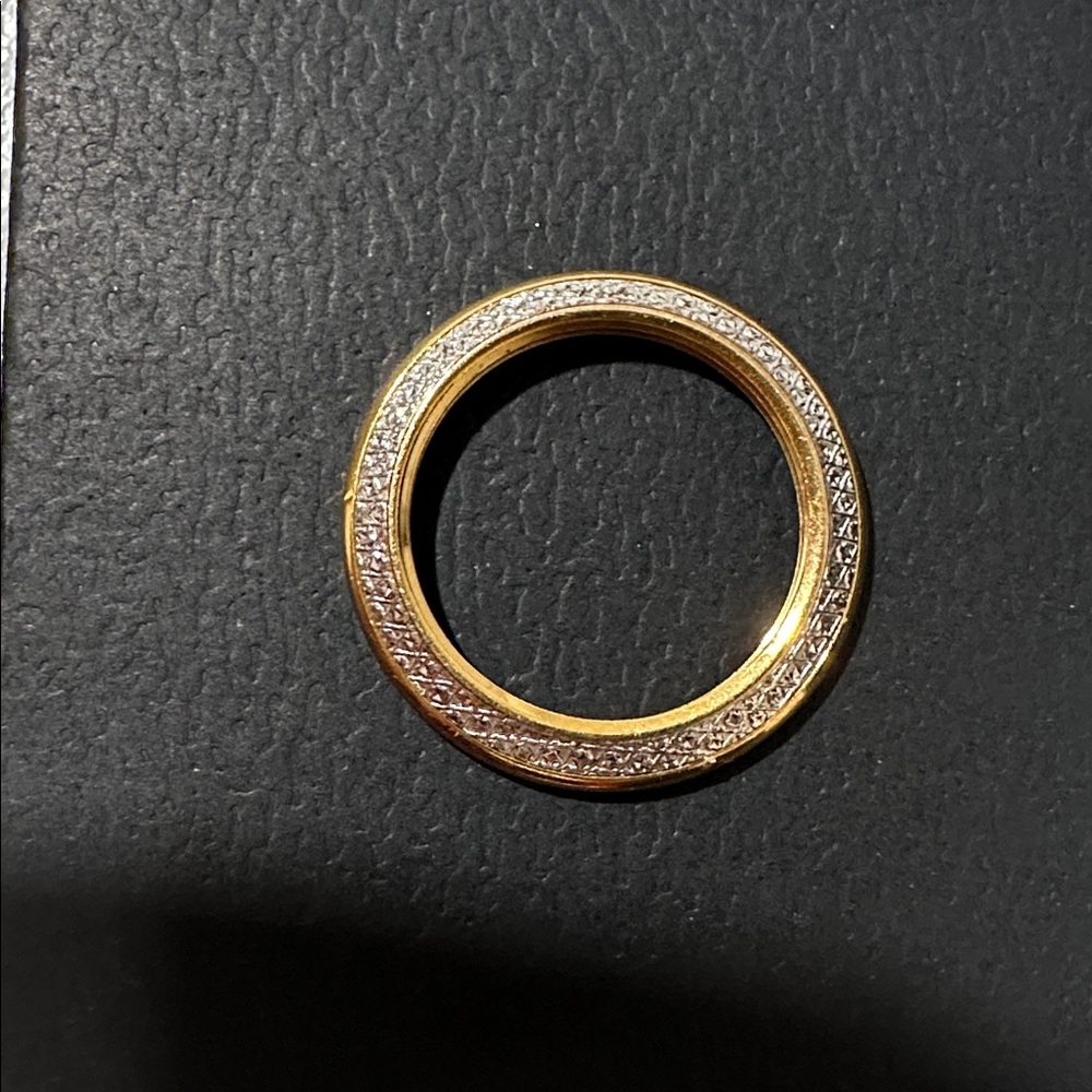 Gucci Vintage Gold and Diamond Watch Bezel - Picture 3 of 8